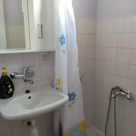 And Meri Apartment