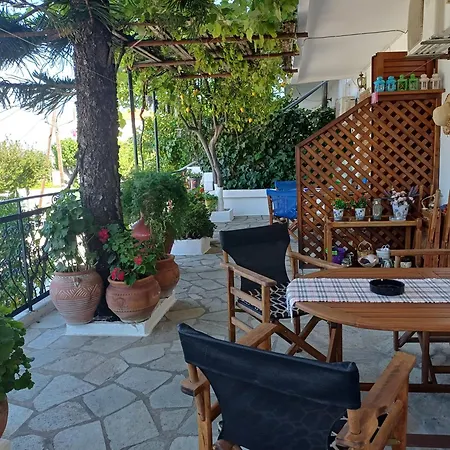 And Meri Apartment