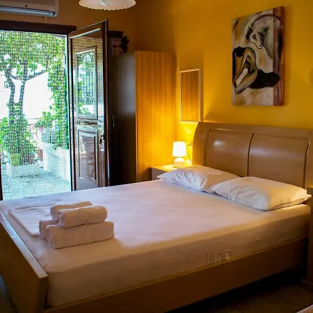 Apartment And Meri *