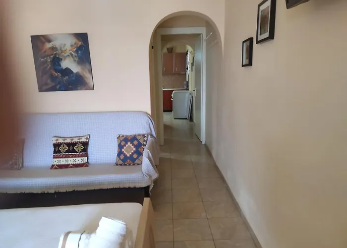 And Meri Apartment *